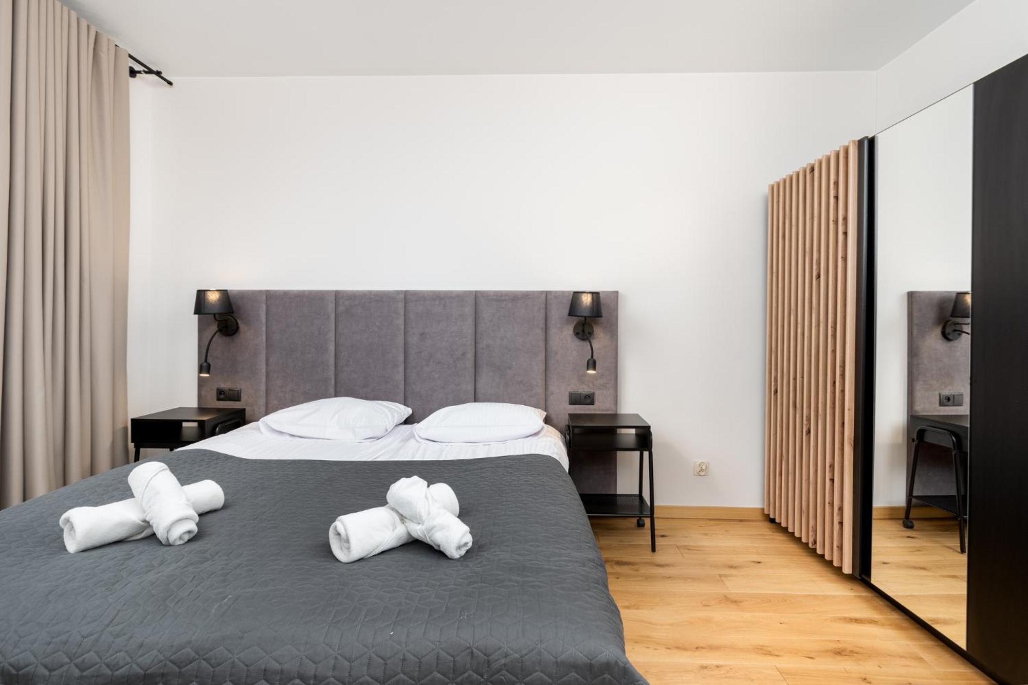 Revesen Premium Apartments Krasków Εξωτερικό φωτογραφία