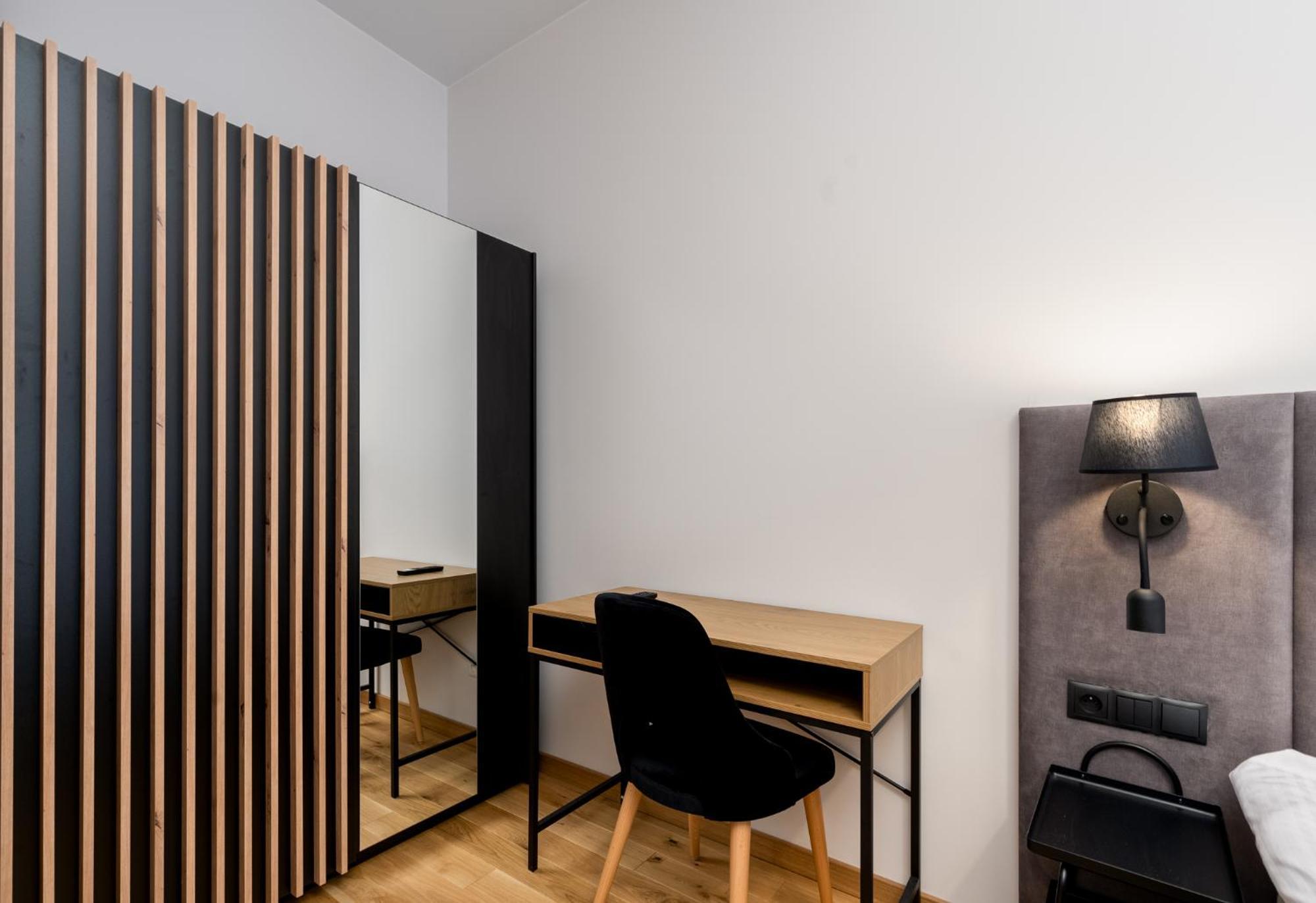 Revesen Premium Apartments Krasków Εξωτερικό φωτογραφία
