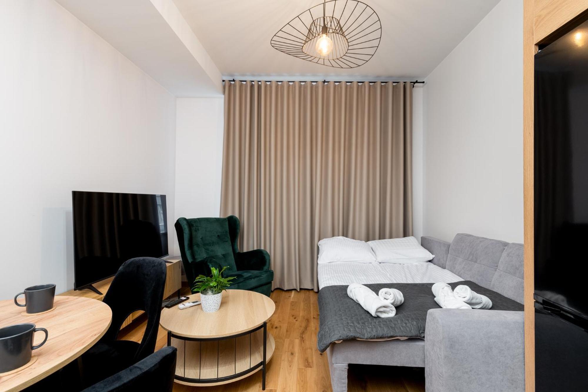 Revesen Premium Apartments Krasków Εξωτερικό φωτογραφία