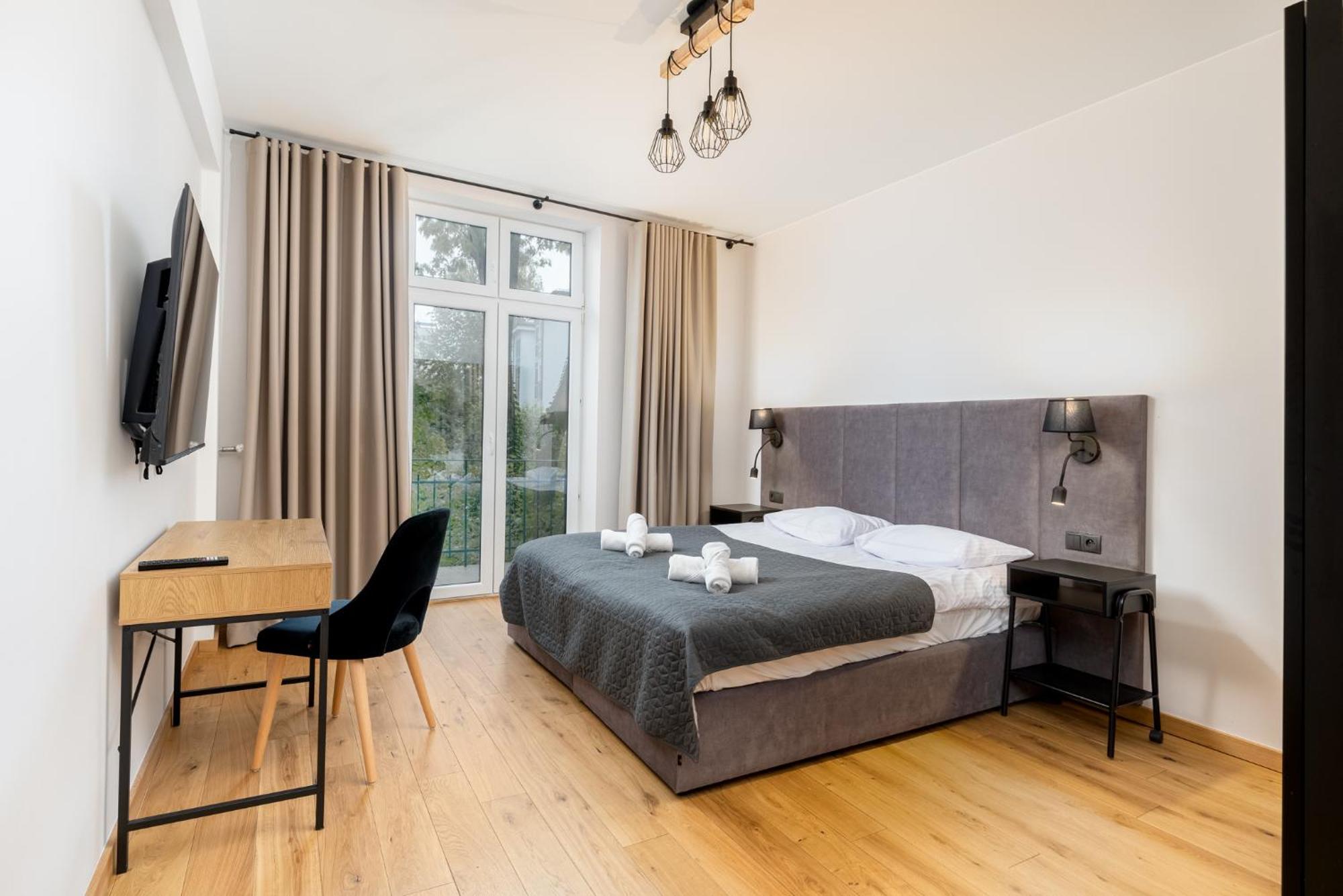 Revesen Premium Apartments Krasków Εξωτερικό φωτογραφία