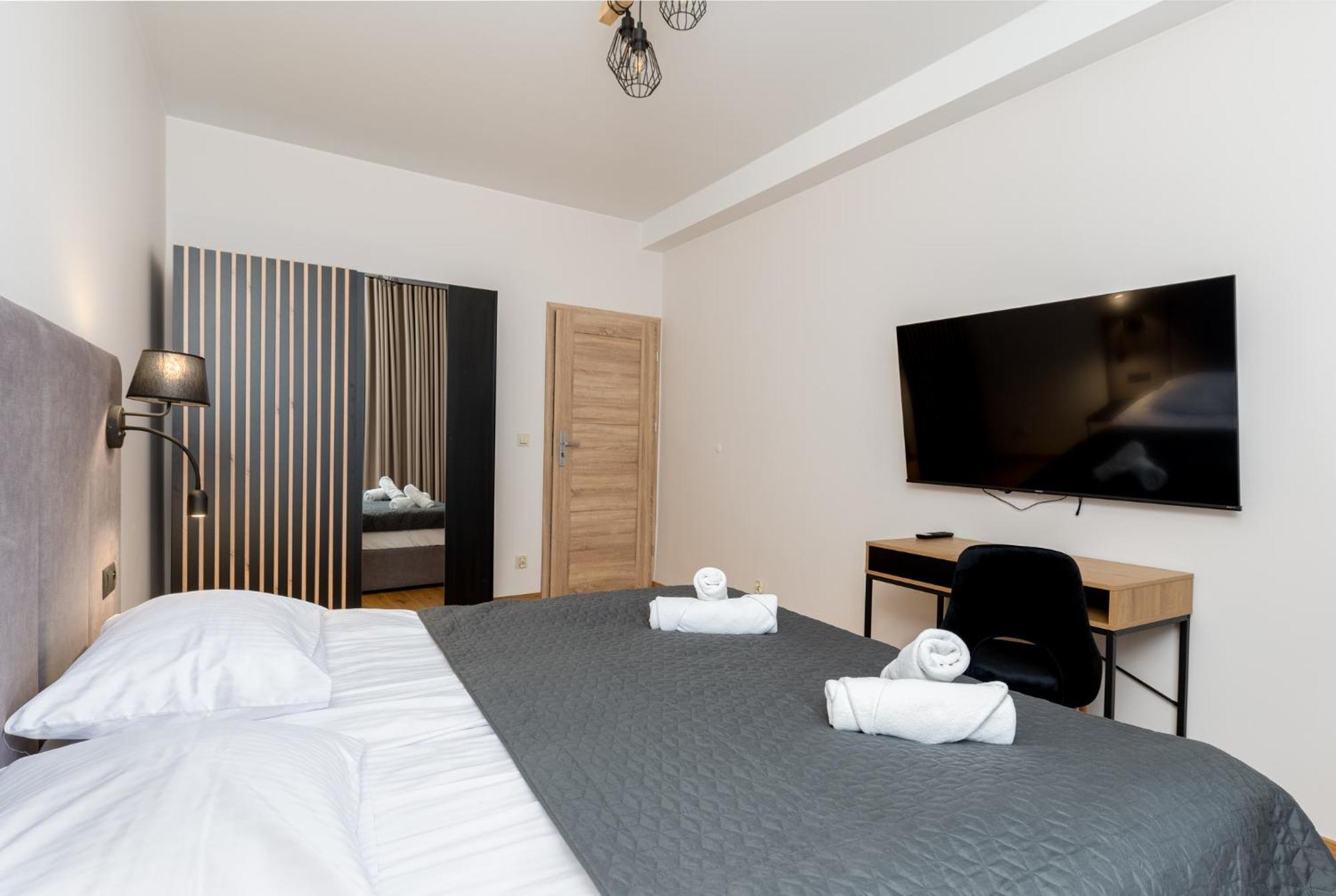 Revesen Premium Apartments Krasków Εξωτερικό φωτογραφία