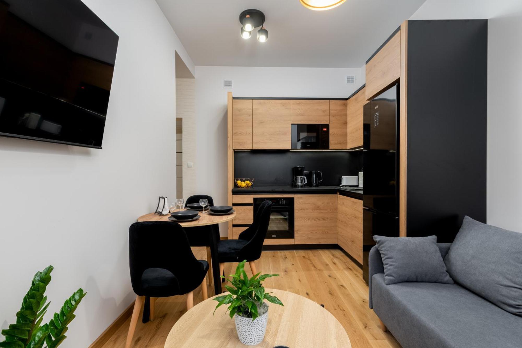 Revesen Premium Apartments Krasków Εξωτερικό φωτογραφία