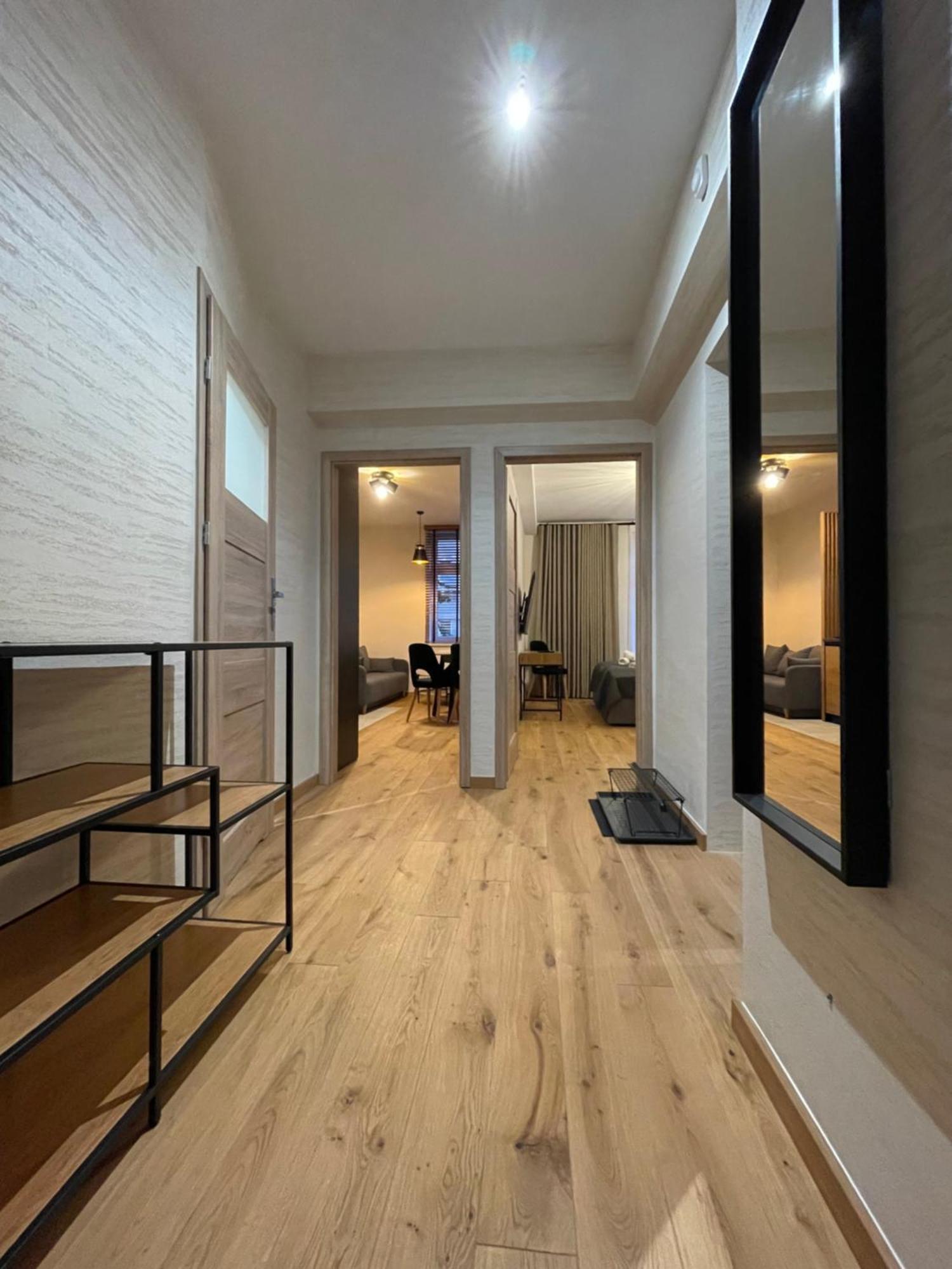 Revesen Premium Apartments Krasków Εξωτερικό φωτογραφία